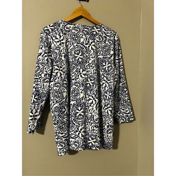 Jones New York Women’s Size XXL Long Sleeve Blouse Blue Crochet Detail NWT - Picture 2 of 9